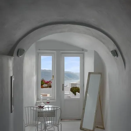 Zenith Blue Traditional 3* Imerovigli (Santorini)