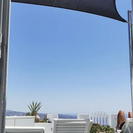 Zenith Blue Traditional Hotel 3*