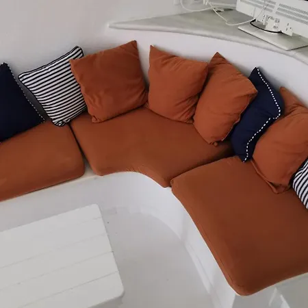 Zenith Blue Traditional Imerovigli (Santorini)