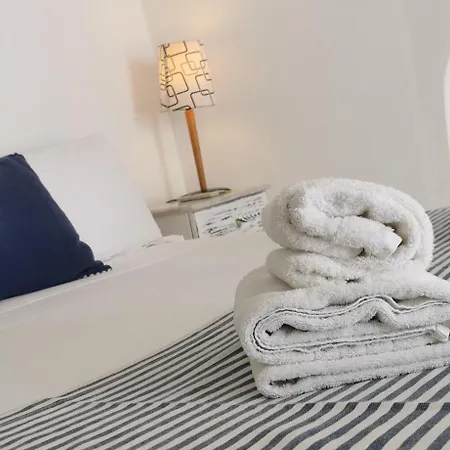 Zenith Blue Traditional Szálloda