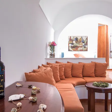 Zenith Blue Traditional Hotel