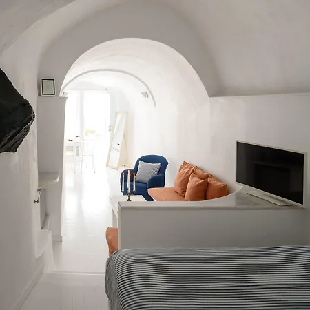 Zenith Blue Traditional Hotel Imerovigli (Santorini)