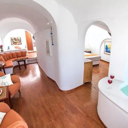 Zenith Blue Traditional Hotel Imerovigli (Santorini)