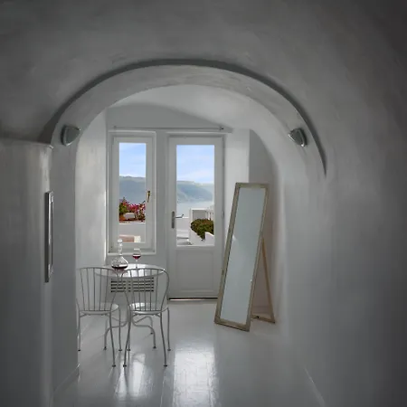 Zenith Blue Traditional Imerovigli (Santorini)