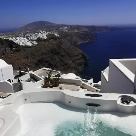 Zenith Blue Traditional Hotel 3*