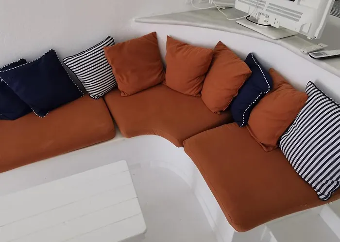 Zenith Blue Traditional Imerovigli (Santorini)