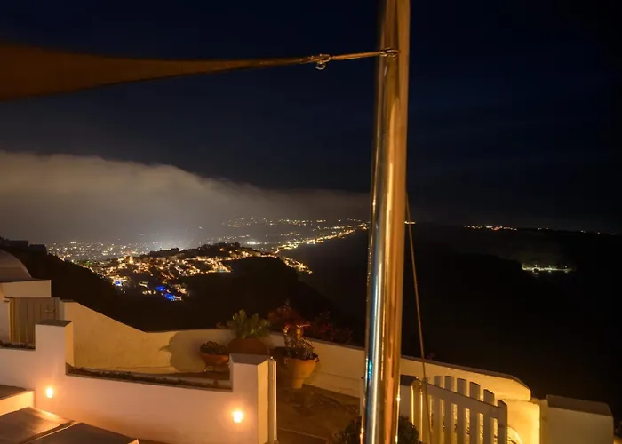 Zenith Blue Traditional Hotel Imerovigli (Santorini)