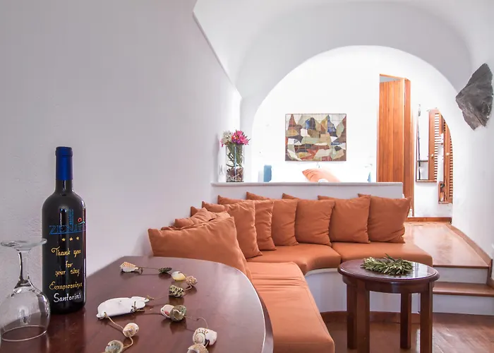 Zenith Blue Traditional Hotel