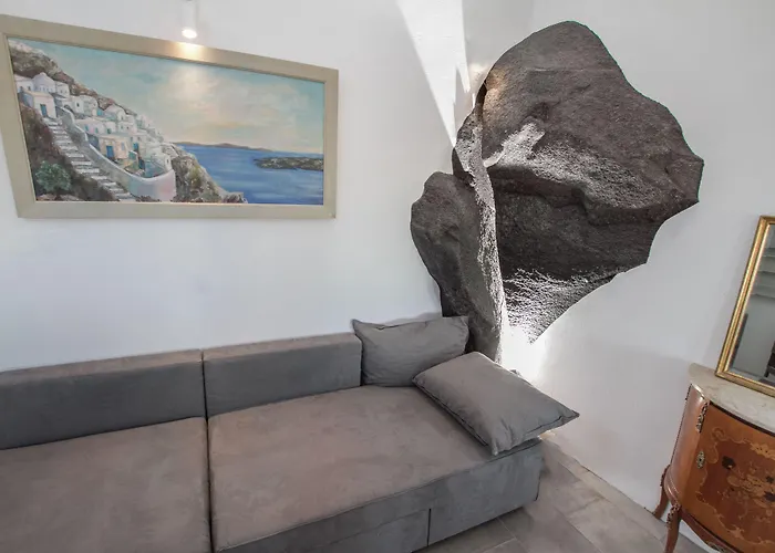 Zenith Blue Traditional Hotel 3*