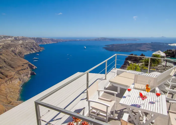 Zenith Blue Traditional Hotel 3*