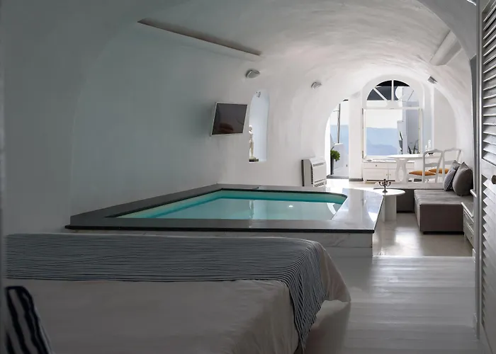 Zenith Blue Traditional 3* Imerovigli (Santorini)