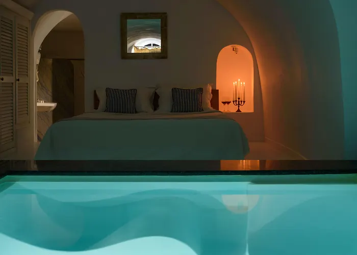 Zenith Blue Traditional Hotel Imerovigli (Santorini)