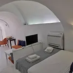 Zenith Blue Traditional Imerovigli (Santorini)